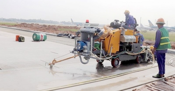 Rà soát năng lực nhà thầu cải tạo Tân Sơn Nhất và Nội Bài