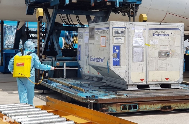 Những ai không nên tiêm vắc xin Covid-19 của AstraZeneca?