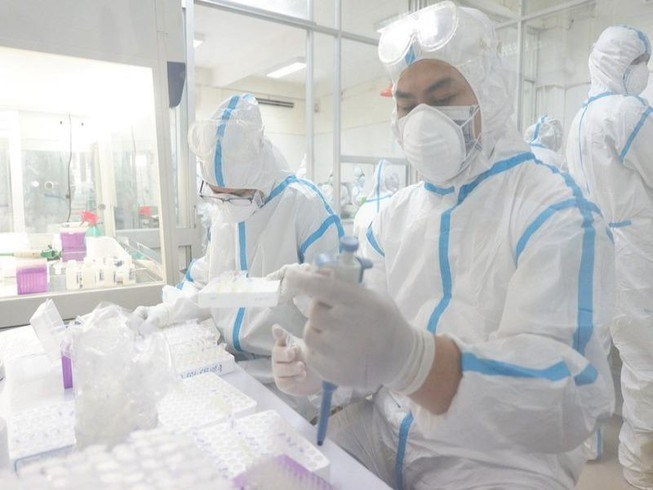 nguoi-co-nhu-cau-xuat-canh-xet-nghiem-covid-19-ra-sao