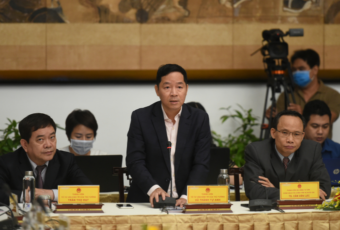 &Ocirc;ng Vũ Th&agrave;nh Tự Anh, Th&agrave;nh vi&ecirc;n Tư vấn tổ kinh tế của Thủ tướng: Lực lượng doanh nghiệp Việt Nam v&ocirc; c&ugrave;ng vững chắc v&agrave; sẽ đ&oacute;ng vai tr&ograve; lớn hơn nữa trong 25 năm tới. Ảnh: VGP/Quang Hiếu