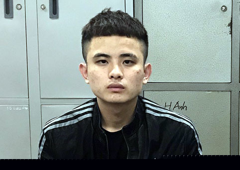 Nghi phạm Cương tại cơ quan công an (ảnh công an cung cấp).