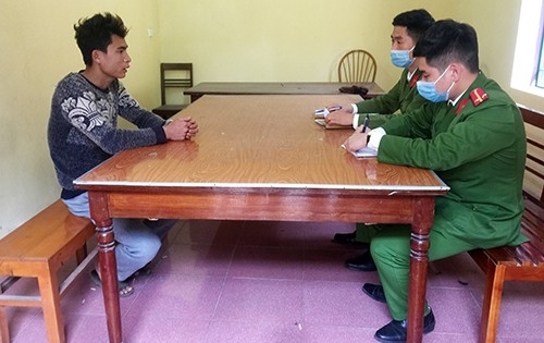 Nhiều lần hiếp dâm con của "vợ hờ"