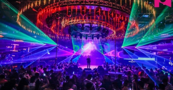 Đề xuất mở lại các cơ sở karaoke, vũ trường, massage