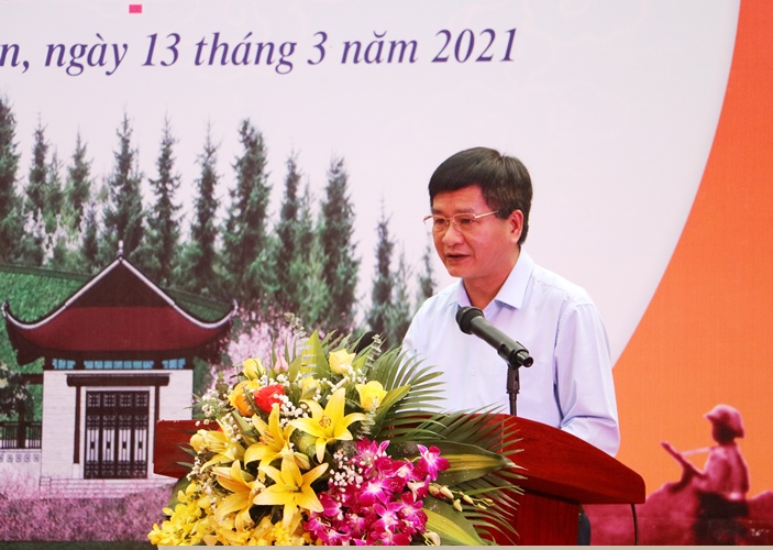 Đ/c Lê Thành Đô - Phó Bí thư Tỉnh ủy, Chủ tịch UBND tỉnh Điện Biên báo cáo quá trình chuẩn bị đầu tư Dự án.