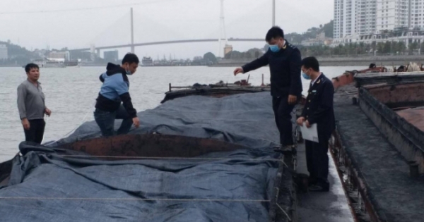 Quảng Ninh: Bắt giữ 2 tàu sắt vận chuyển 103 tấn than không rõ nguồn gốc