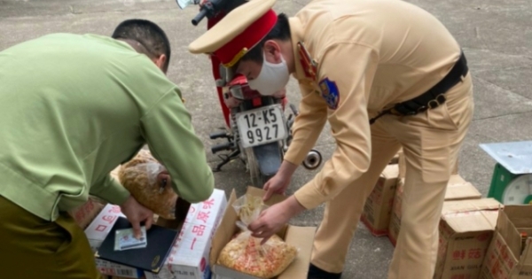 CSGT Quảng Ninh liên tục phát hiện, bắt giữ hàng hóa nhập lậu không nguồn gốc