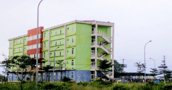 Hà Tĩnh: Nghi rơi từ tầng 2 khu cách ly, nam thanh niên tử vong tại chỗ