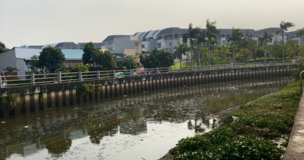 Suối Linh đang bị bức tử gây ô nhiễm nghiêm trọng