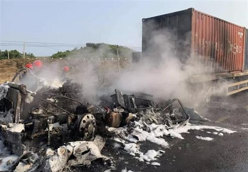 6a40b28885ca6c9435db