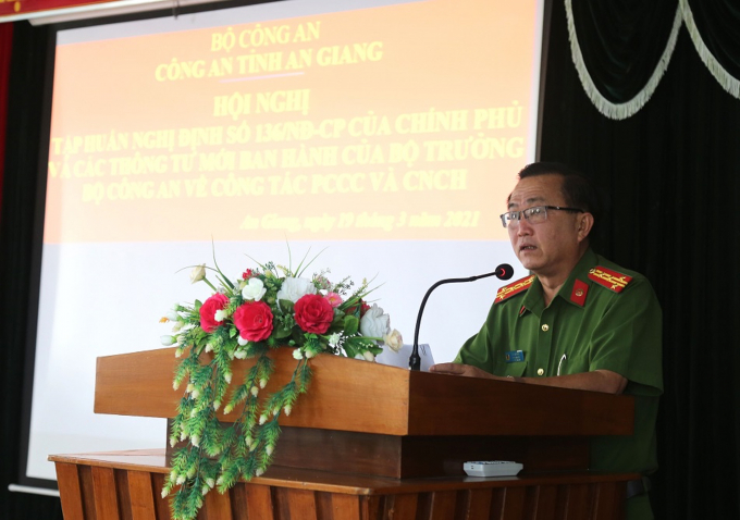 cdf95641effa1ca445eb