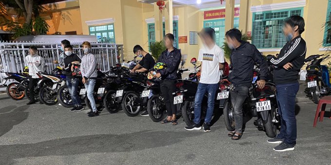 da5a78055647a419fd56