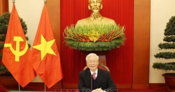 Tổng Bí thư, Chủ tịch nước điện đàm với Thủ tướng Nhật Bản