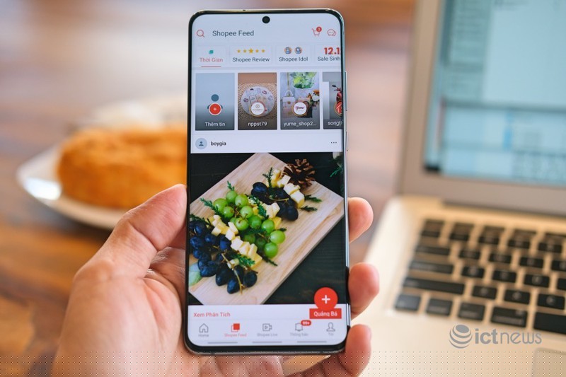 Hoạt động TMĐT trên MXH có đặc thù riêng biệt và không hoàn toàn giống với bất kỳ hình thức TMĐT nào.