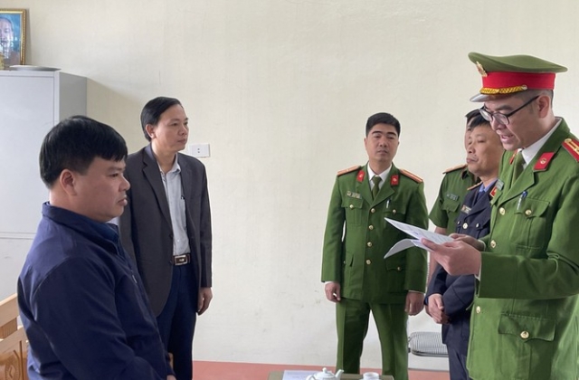 Vì sao Giám đốc Ban quản lý dự án huyện Ngọc Lặc bị khởi tố?