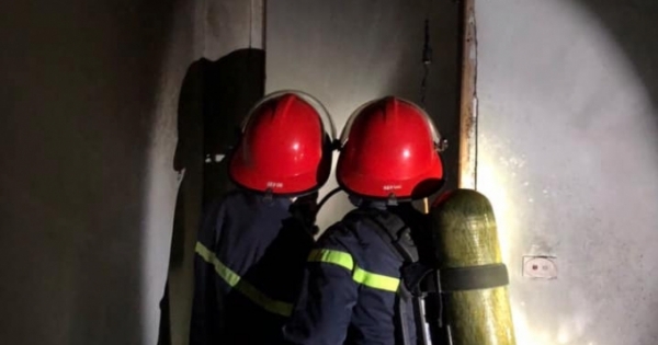 Con trai phóng hỏa đốt luôn nhà 2 tầng của gia đình