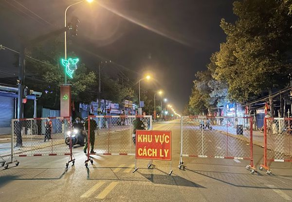 Trước đó, Bình Dương cũng từng phong tỏa nhiều khu vực tại TP Thủ Dầu Một để phòng dịch Covid-19.