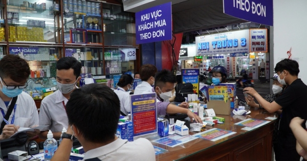 Vì sao người dân chưa mua được thuốc Molnupiravir?