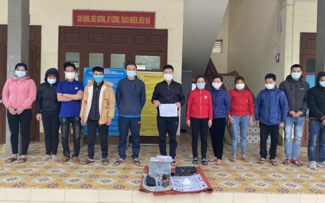 Y&ecirc;n B&aacute;i: Đột k&iacute;ch, ph&aacute;t hiện 14 con bạc đang s&aacute;t phạt nhau