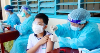 Thủ tướng phê bình Bộ Y tế báo cáo quá chậm về lô vắc xin sắp hết hạn