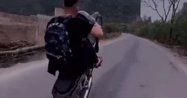 Lạng Sơn: Xử lý nhóm học sinh bốc đầu, đánh võng tung clip lên mạng xã hội “câu like”