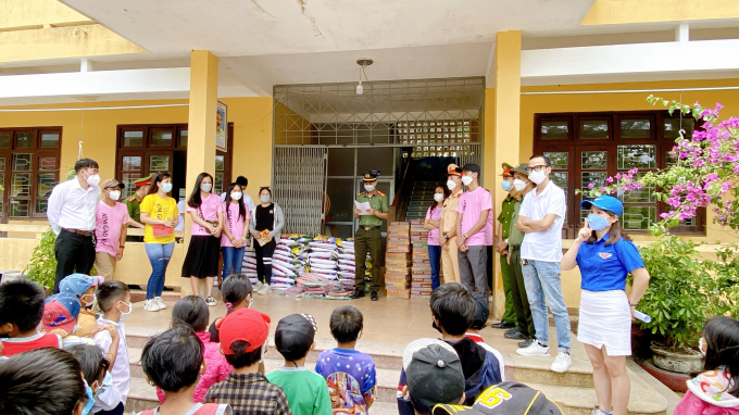 z3295607016083_935d0857b46fb1ea2491bfb27c4bc810