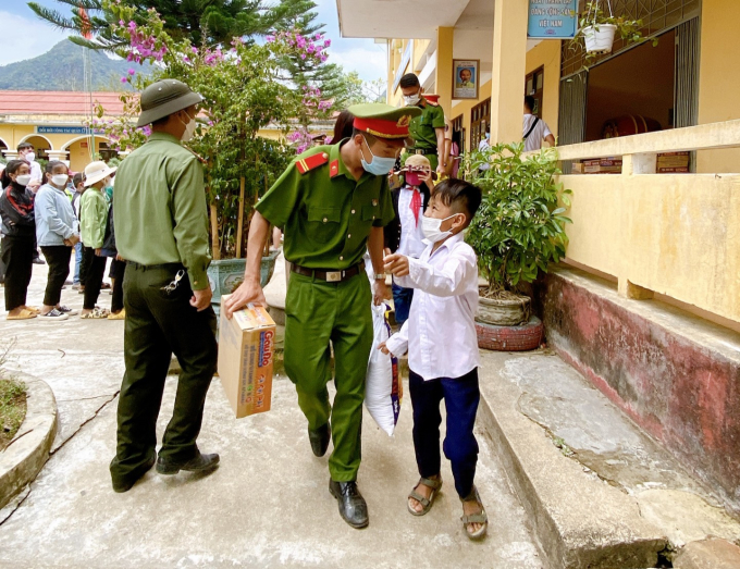 z3295607007113_42e685fef67e37c611d23c3147ba8e8e