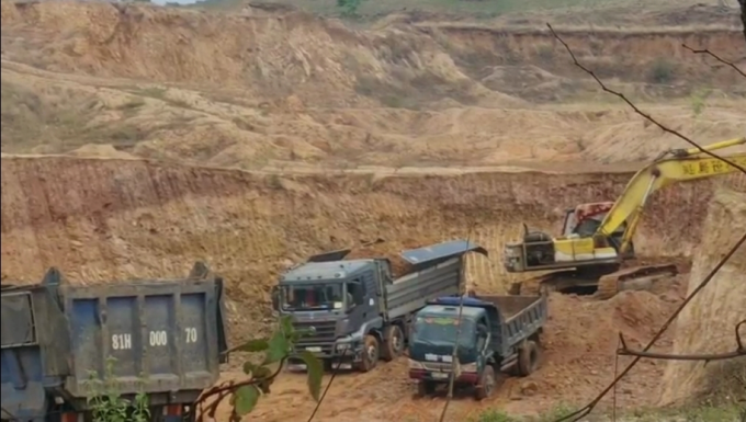 Một điểm khai thác của công ty Phương Đông Gia Lai, dù trong giấy phép chỉ được khai thác độ sâu tối đa 4,5 mét.