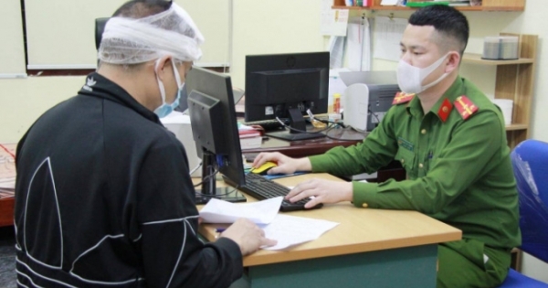 Quảng Ninh: Khởi tố vụ án hình sự đối với tài xế lái xe Mercedes gây tai nạn liên hoàn làm 2 người thương vong