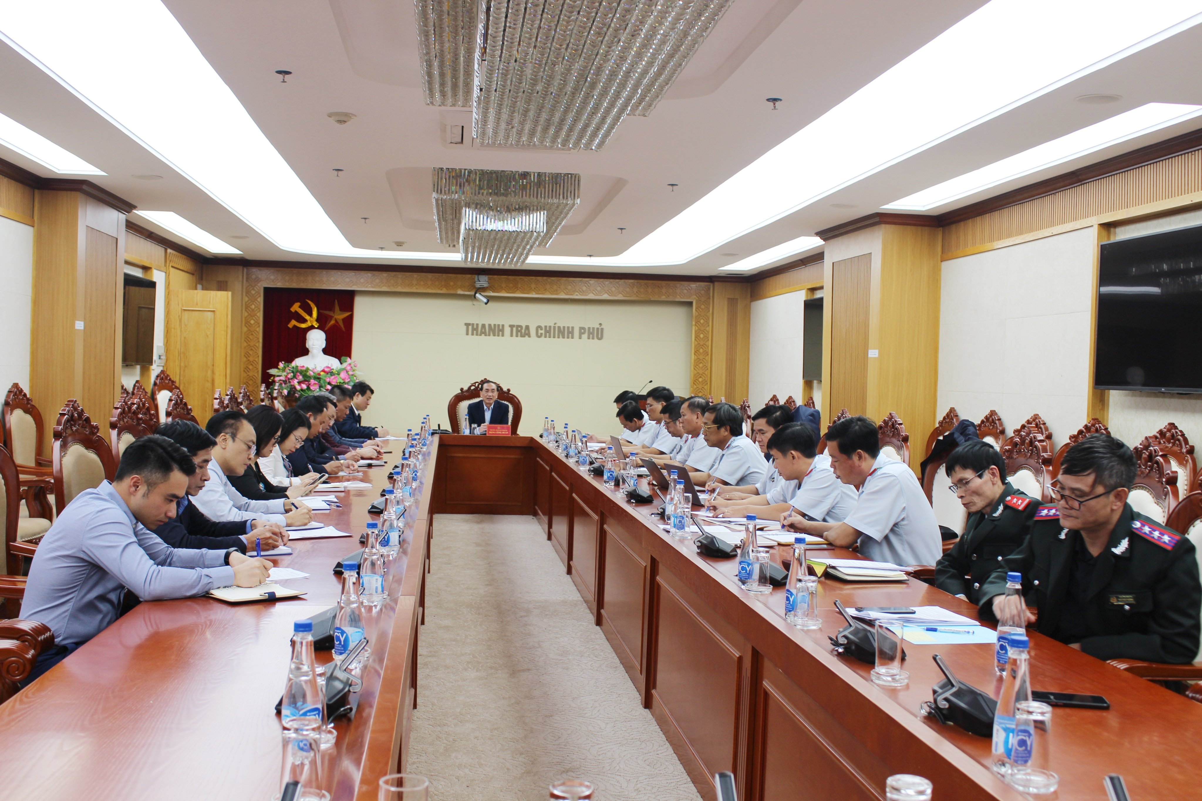 Phó Tổng Thanh tra Chính phủ Đặng Công Huẩn đã chủ trì buổi công bố Quyết định thanh tra việc chấp hành quy định pháp luật trong cổ phần hóa và thoái vốn nhà nước tại Tổng Công ty Đầu tư Phát triển DIC.