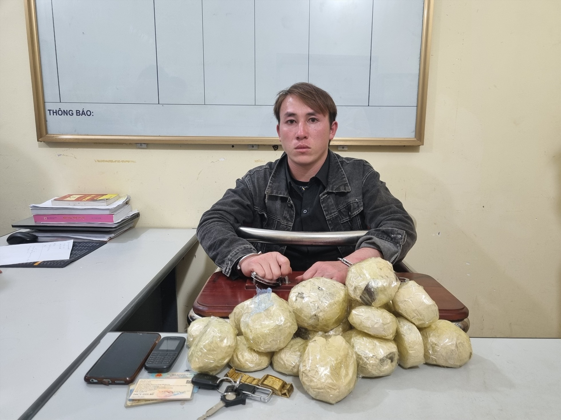 Doi-Tuong-Doi-Cung-T