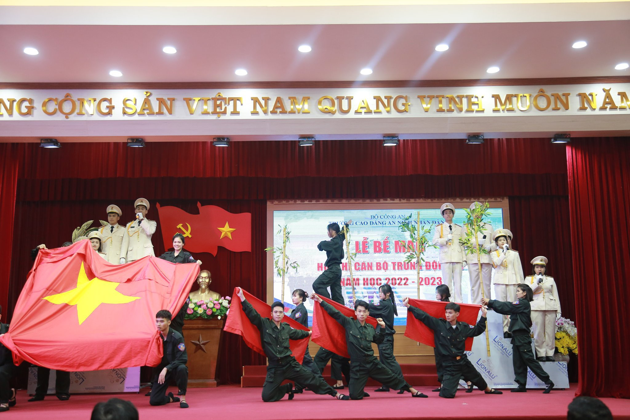 FB29FDAC-249F-4451-B6C9-1512B57ACA19.