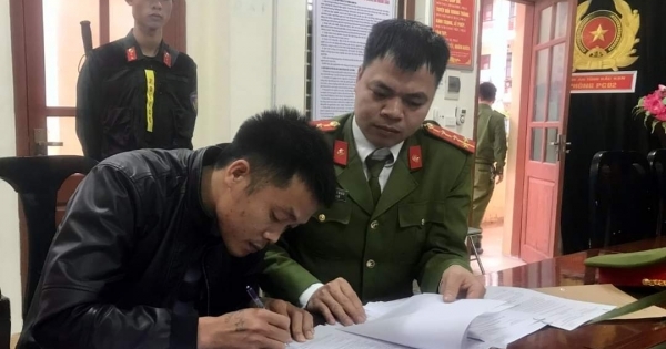 Bắt giữ 3 đối tượng mua bán người dưới 16 tuổi để phục vụ karaoke