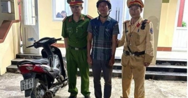 Trộm xe máy của người dân đang trên đường chạy trốn thì bị công an bắt gọn