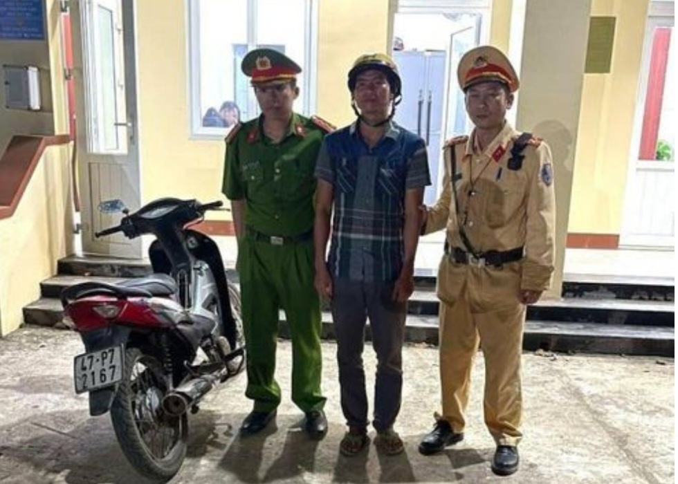 Screenshot_20230317-063702_Chrome