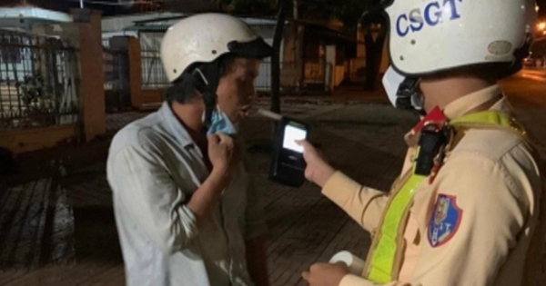 Tháng cao điểm Công an thị xã Buôn Hồ tăng cường tuần tra, xử lý vi phạm