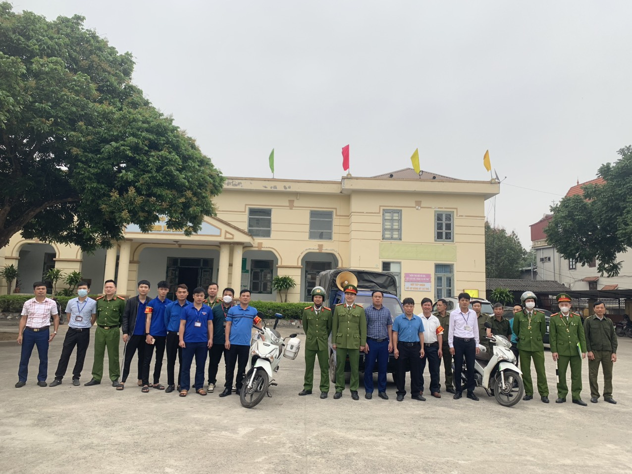 Ban chỉ đạo 197 xã Bắc Phú (Sóc Sơn) ra quân tổng kiểm tra, xử lý, giải quyết vi phạm về trật tự, an toàn giao thông, trật tự đô thị, trật tự công cộng trên địa bàn xã.