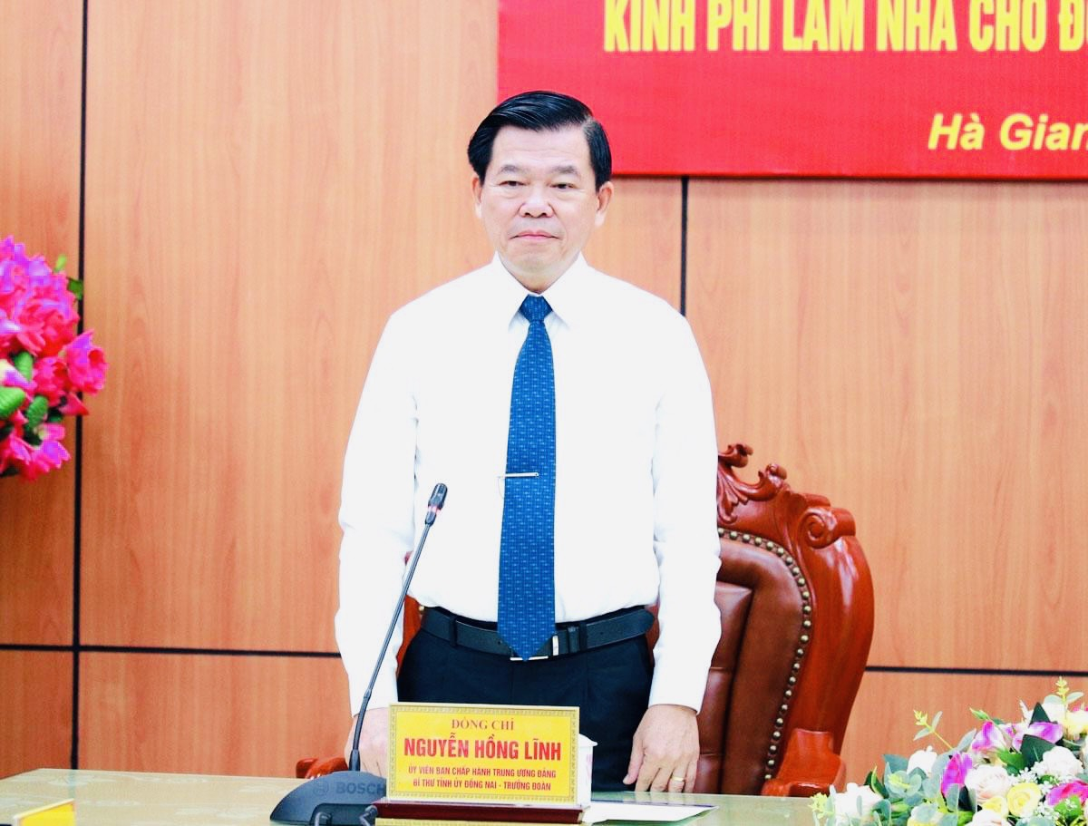 Ủy viên Trung ương Đảng, Bí thư Tỉnh ủy Đồng Nai Nguyễn Hồng Lĩnh phát biểu tại hội nghị..