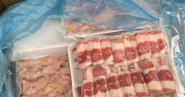 Bắc Giang: Phát hiện, tiêu huỷ gần 1 tấn thực phẩm không rõ nguồn gốc, xuất xứ