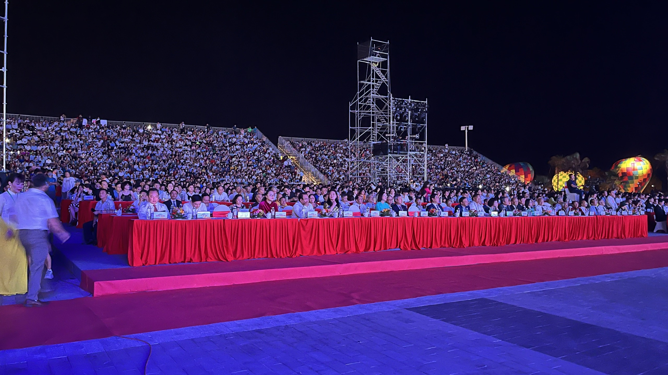 Sự kiện có sự góp mặt của lãnh đạo các Bộ, ngành trung ương cũng như lãnh đạo các tỉnh, thành, sở, ban, ngành địa phương tham dự.