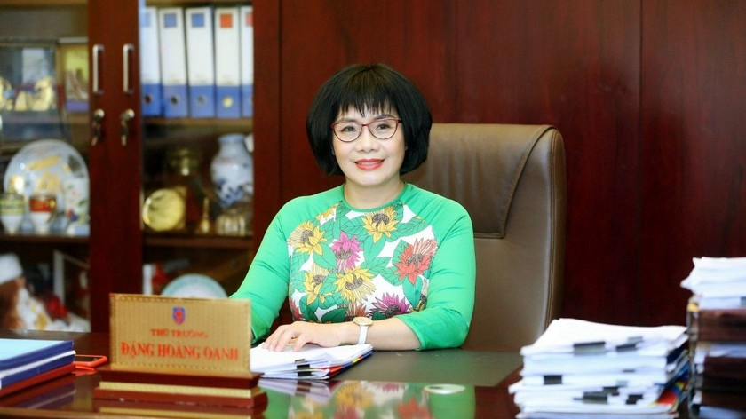 Thứ trưởng Bộ Tư pháp Đặng Hoàng Oanh.