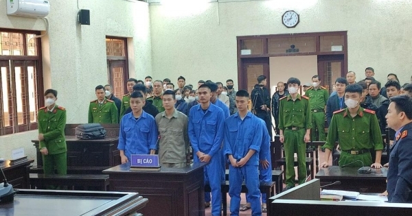 Hải Dương: Xét xử nhóm thanh niên chặn đánh nhiều người đi đường
