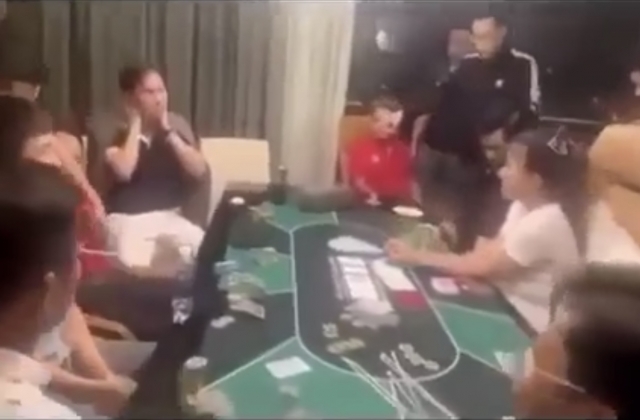 Danh t&iacute;nh c&aacute;c doanh nh&acirc;n chơi Golf v&agrave; 4