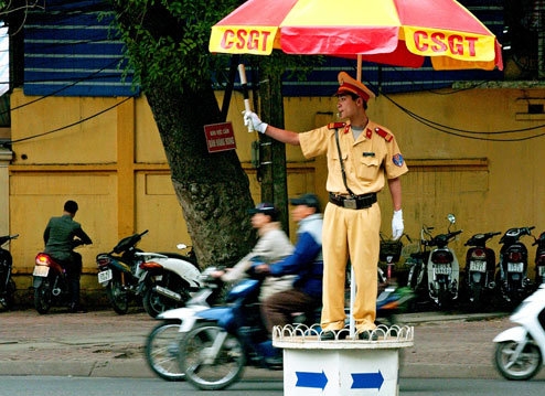 Ph&ograve;ng CSGT C&ocirc;ng an TP H&agrave; Nội sẽ c&oacute; những chấn chỉnh lại lực lượng tuần tra đảm bảo t&aacute;c phong v&agrave; thể hiện được h&igrave;nh ảnh đẹp đối với người d&acirc;n Thủ đ&ocirc;.