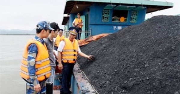 Bắt giữ tàu chở 1.000 tấn than không có giấy tờ hợp lệ tại Hải Phòng
