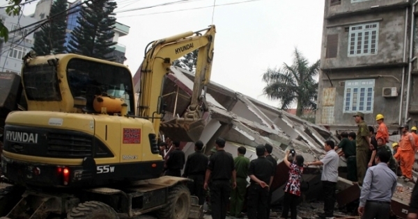 Cao Bằng: Sập nhà 5 tầng, 3 người trong gia đình tử vong