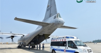 Máy bay quân sự Trung Quốc lần đầu tiên hạ cánh phi pháp xuống đá Chữ Thập