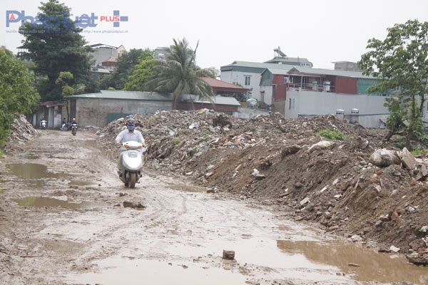 &nbsp;Người d&acirc;n quanh đ&acirc;y cũng rất bức x&uacute;c về t&igrave;nh trạng n&agrave;y v&agrave; đ&atilde; phản &aacute;nh đến cơ quan chức năng nhưng mọi việc kh&ocirc;ng c&oacute; chuyển biến g&igrave;.