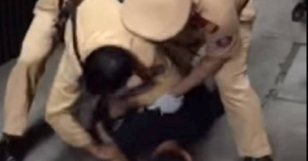 Hà Nội: Bắt đối tượng trộm xe máy dùng dao uy hiếp CSGT