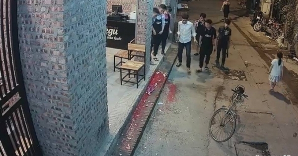 Hà Nội: Cạnh tranh kinh doanh, “khủng bố” đối thủ bằng mắm tôm?