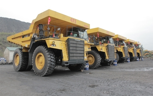 Ngắm nhìn dàn siêu xe tải giá 100 tỷ đồng ở Việt Nam